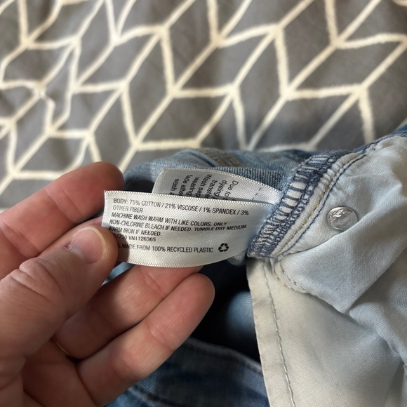 Universal Thread Light Blue Denim Jeans Slim Straight 6/28L - Picture 9 of 12